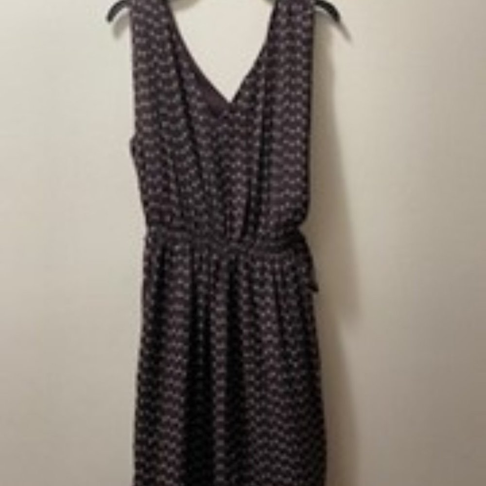 Deep V neck dress (size S)